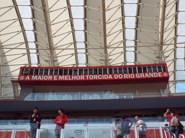 NG28模拟器：球裤穿低不想努力？亚马尔回击范德法特：裤子微低，晋级四强.